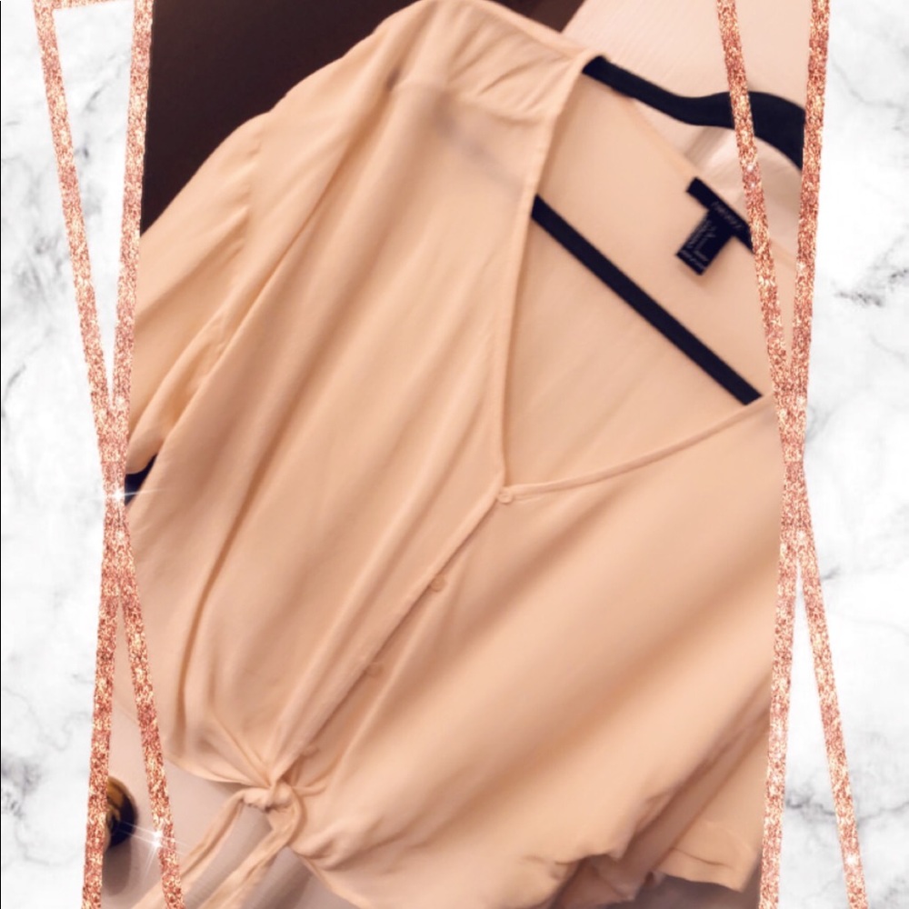 I pry tie bottom wide slleeve blouse